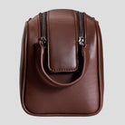 BOLZR  Kulturtasche veganes Leder Detailaufnahme